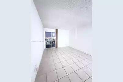4550 NW 9th St #812E, Miami, FL 33126 - Photo 3