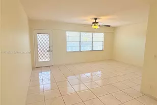 850 SW 133rd Terrace, Pembroke Pines, FL 33027 - Photo 3