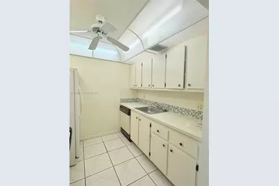 850 SW 133rd Ter #416B, Pembroke Pines, FL 33027 - Photo 9