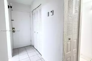 4550 NW 9th St, Miami, FL 33126 - Photo 5