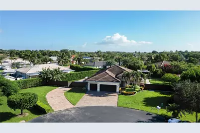 2133 NW 14th Pl, Homestead, FL 33030 - Photo 3