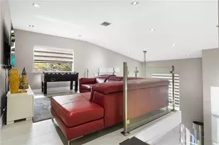 5869 NW 112th Ct, Doral, FL 33178 - Photo 15