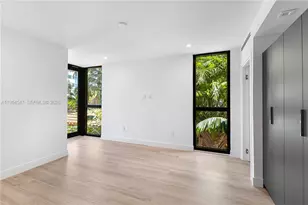 1930 Bay Dr Second Level Union, Miami Beach, FL 33141 - Photo 15