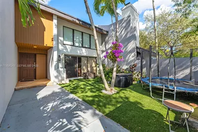 6611 SW 72nd St #38, South Miami, FL 33143 - Photo 9