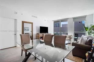 253 NE 2nd St, Miami, FL 33132 - Photo 9