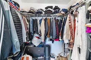 253 NE 2nd St, Miami, FL 33132 - Photo 23