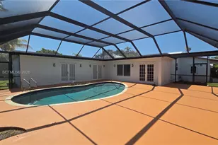 1245 Coral Ln, Hollywood, FL 33019 - Photo 3