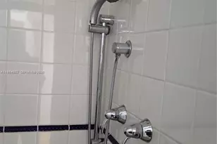 1245 Coral Ln, Hollywood, FL 33019 - Photo 31