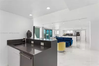 2655 Collins Ave #PH06/08, Miami Beach, FL 33140 - Photo 9