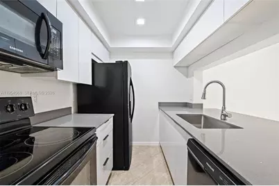 10001 W Atlantic Blvd #218, Coral Springs, FL 33071 - Photo 9