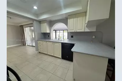 1109 SE 10th St, Deerfield Beach, FL 33441 - Photo 13