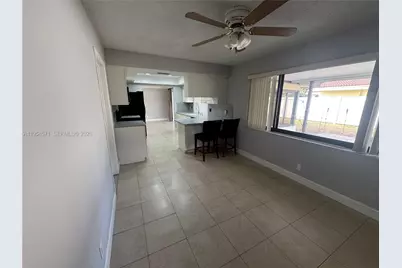 1109 SE 10th St, Deerfield Beach, FL 33441 - Photo 13