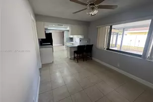 1109 SE 10th St, Deerfield Beach, FL 33441 - Photo 13