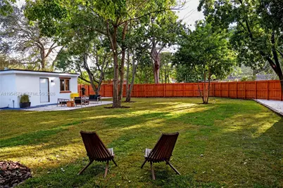 12060 NW 1st Ct, North Miami, FL 33168 - Photo 21