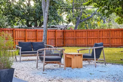 12060 NW 1st Ct, North Miami, FL 33168 - Photo 9