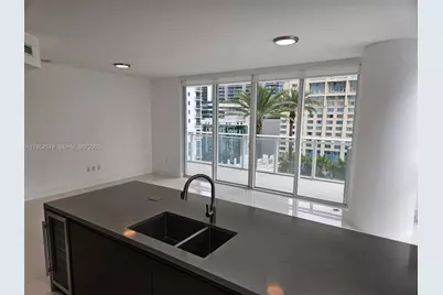 1080 Brickell Ave #1500, Miami, FL 33131 - Photo 7