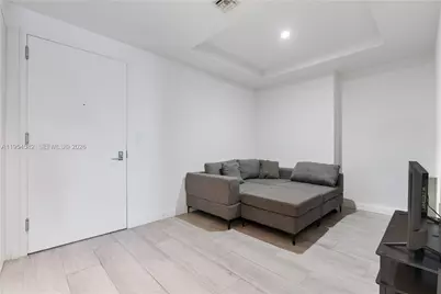 55 SW 9th St #3005, Miami, FL 33130 - Photo 9