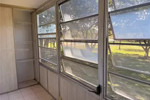 100 SW 132nd Way, Pembroke Pines, FL 33027 - Photo 13