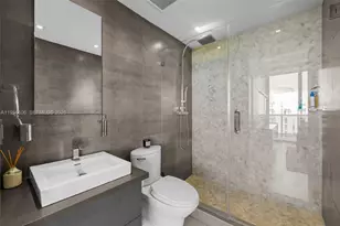 5875 Collins Ave, Miami Beach, FL 33140 - Photo 29