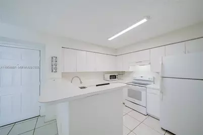 4360 NW 107th Ave #207, Doral, FL 33178 - Photo 5