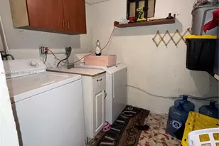 1041 NW 30th St, Miami, FL 33127 - Photo 19