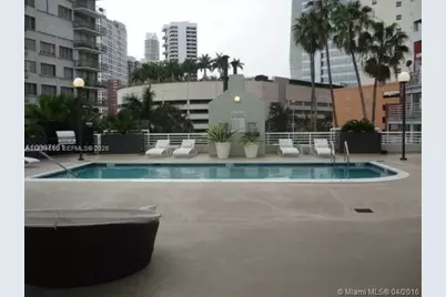 1402 Brickell Bay Dr #1103, Miami, FL 33131 - Photo 3