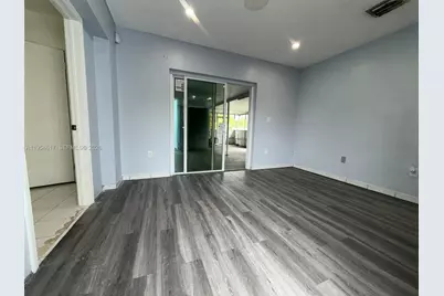9825 SW 54th St, Miami, FL 33165 - Photo 15