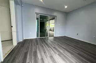 9825 SW 54th St, Miami, FL 33165 - Photo 15