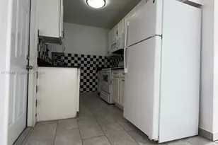 9825 SW 54th St, Miami, FL 33165 - Photo 9