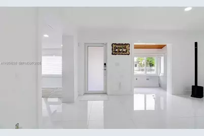 1470 SW 73rd Pl, Miami, FL 33144 - Photo 3