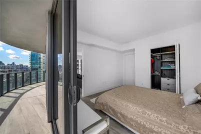 121 NE 34th St #1704, Miami, FL 33137 - Photo 11