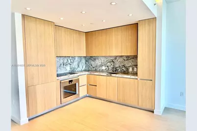 500 Alton #1208, Miami Beach, FL 33139 - Photo 9