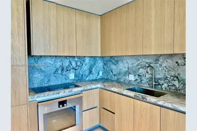 500 Alton #1208, Miami Beach, FL 33139 - Photo 7