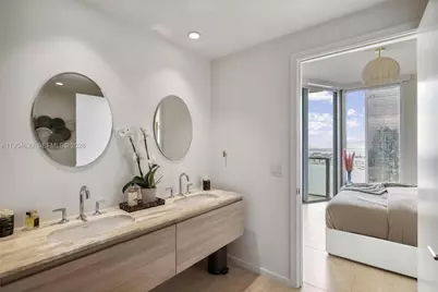 2900 NE 7th Ave #4208, Miami, FL 33137 - Photo 13