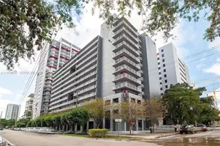 104 SW 9th St, Miami, FL 33130 - Photo 5