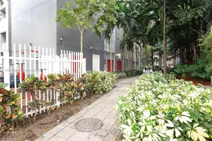 104 SW 9th St, Miami, FL 33130 - Photo 17