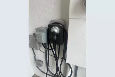 8352 NW 7th Pl #0, Plantation, FL 33324 - Photo 11