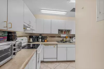 1521 NW 18th Ave #101, Delray Beach, FL 33445 - Photo 11