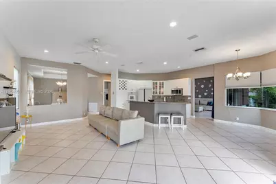 5037 NW 119th Ter, Coral Springs, FL 33076 - Photo 11