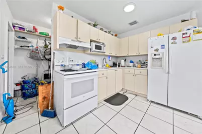 2110 NW 34th St, Miami, FL 33142 - Photo 13