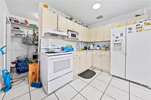 2110 NW 34th St, Miami, FL 33142 - Photo 13