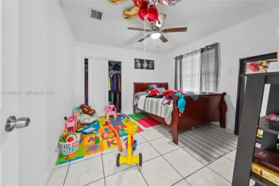 2110 NW 34th St, Miami, FL 33142 - Photo 15