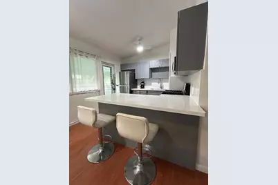 1080 98th St #10, Bay Harbor Islands, FL 33154 - Photo 5