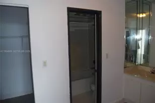 20505 E Country Club Dr, Aventura, FL 33180 - Photo 15