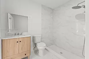 19320 NW 37th Ave, Miami Gardens, FL 33056 - Photo 9