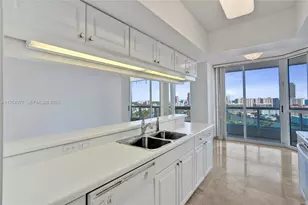 21205 Yacht Club Dr, Aventura, FL 33180 - Photo 9