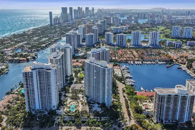 21205 Yacht Club Dr #2310, Aventura, FL 33180 - Photo 3