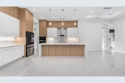 1687 19th St SW, Naples, FL 34 - Photo 9