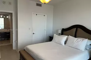 253 NE 2nd St, Miami, FL 33132 - Photo 11