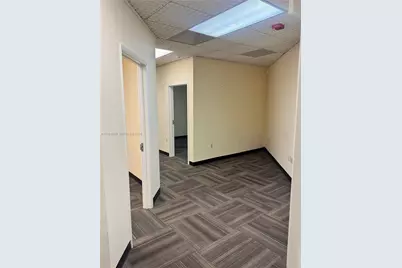 5959 Waterford District Dr #101, Miami, FL 33126 - Photo 5